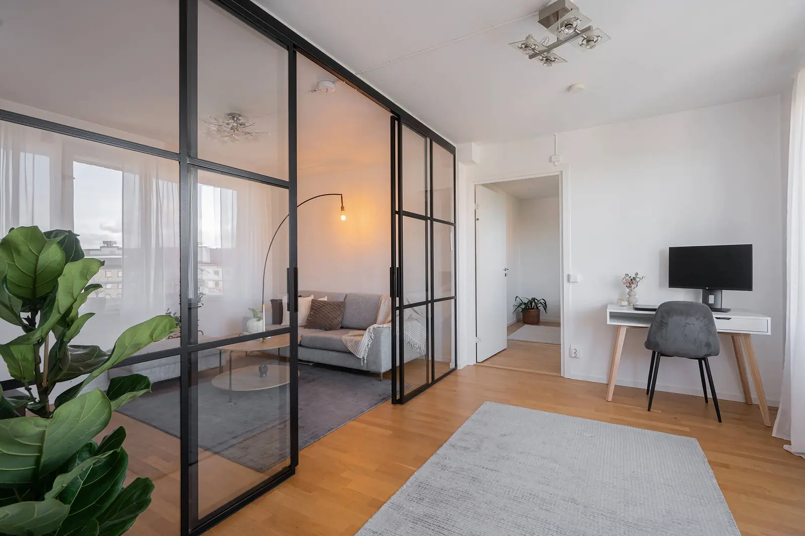Apartment, Vintrosagatan 1, Bandhagen. Photo 1 of 22