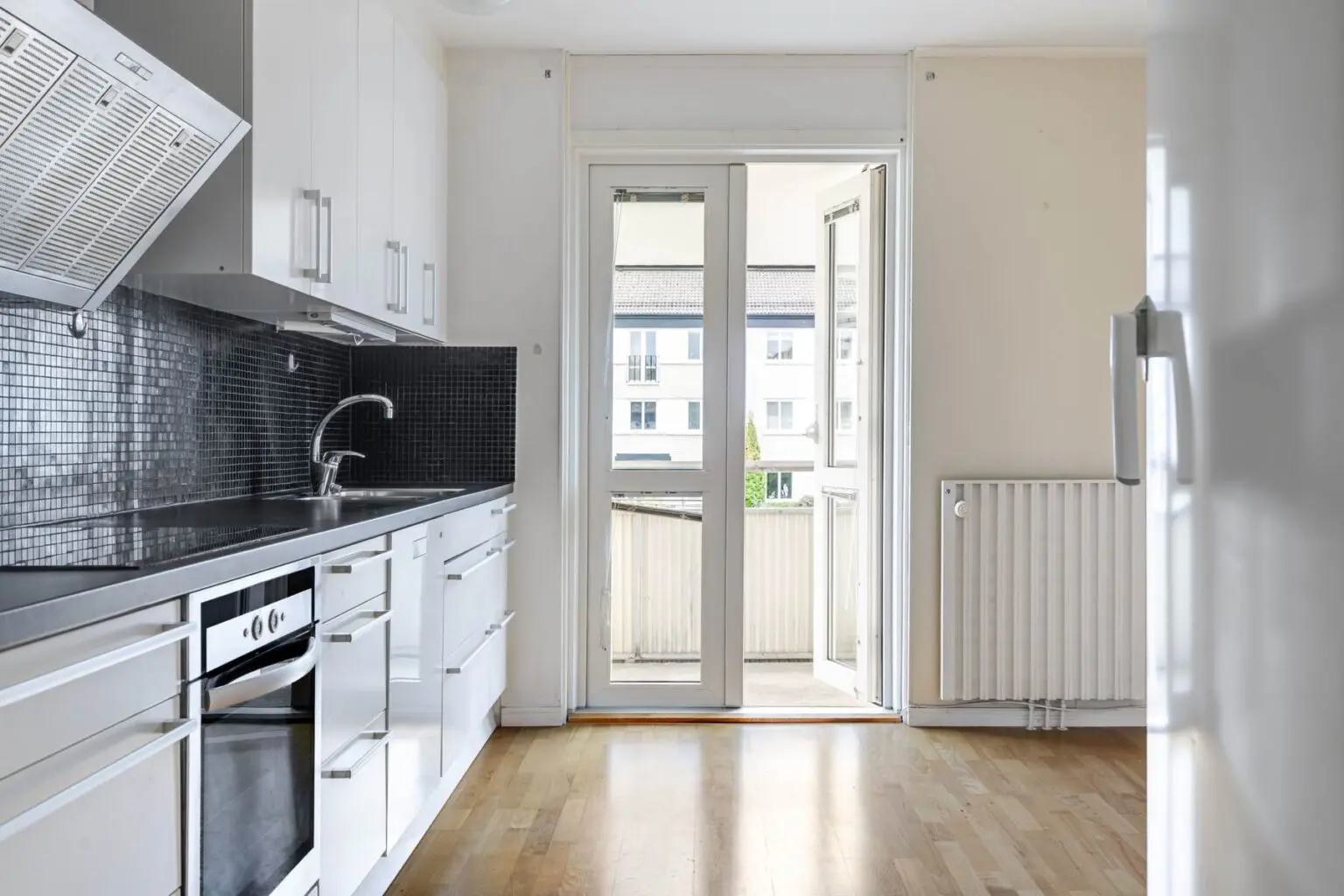 Bild 1 av 20 på Storgården 3