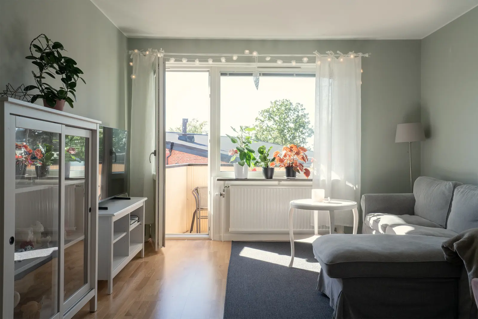 Lägenhet, Månstorpsvägen 1, Botkyrka. Bild 1 av 10