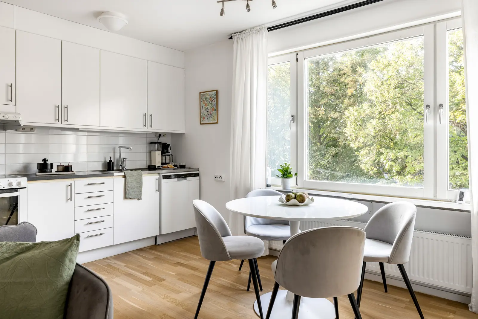 Lägenhet, Bäverns gränd 13B, Uppsala. Bild 1 av 30