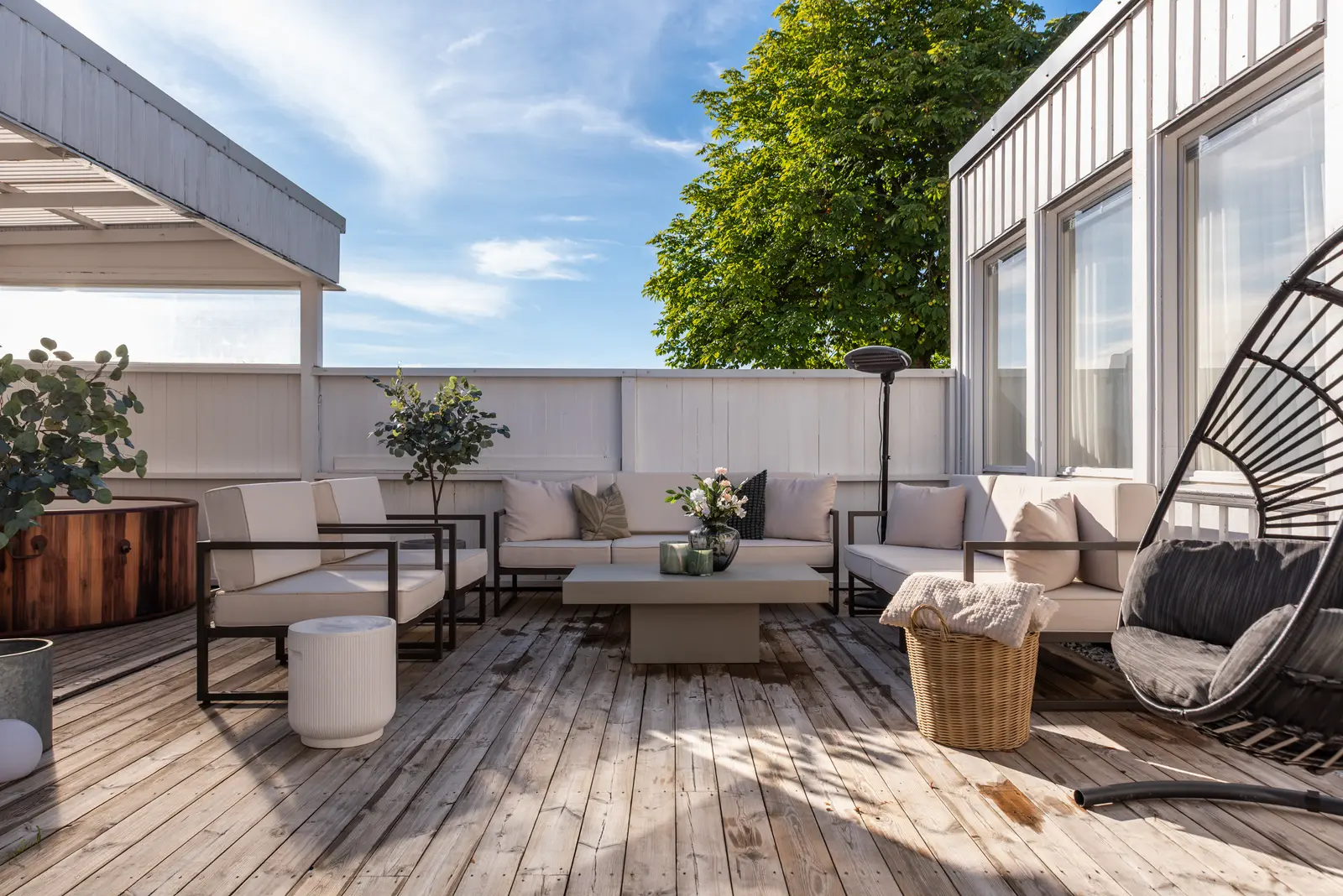 Bild 1 av 40 på Bandverksgatan 64