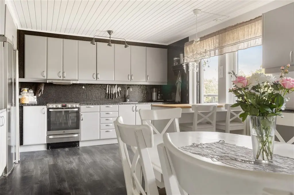 Bild 1 av 40 på Kollebäcksvägen 521