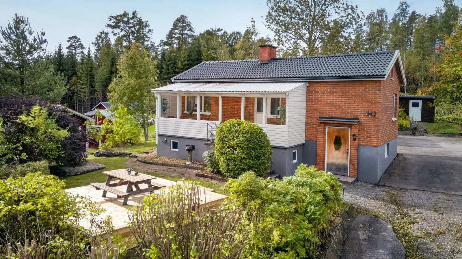 Villa, Noravägen 143, Karlskoga. Bild 1 av 16