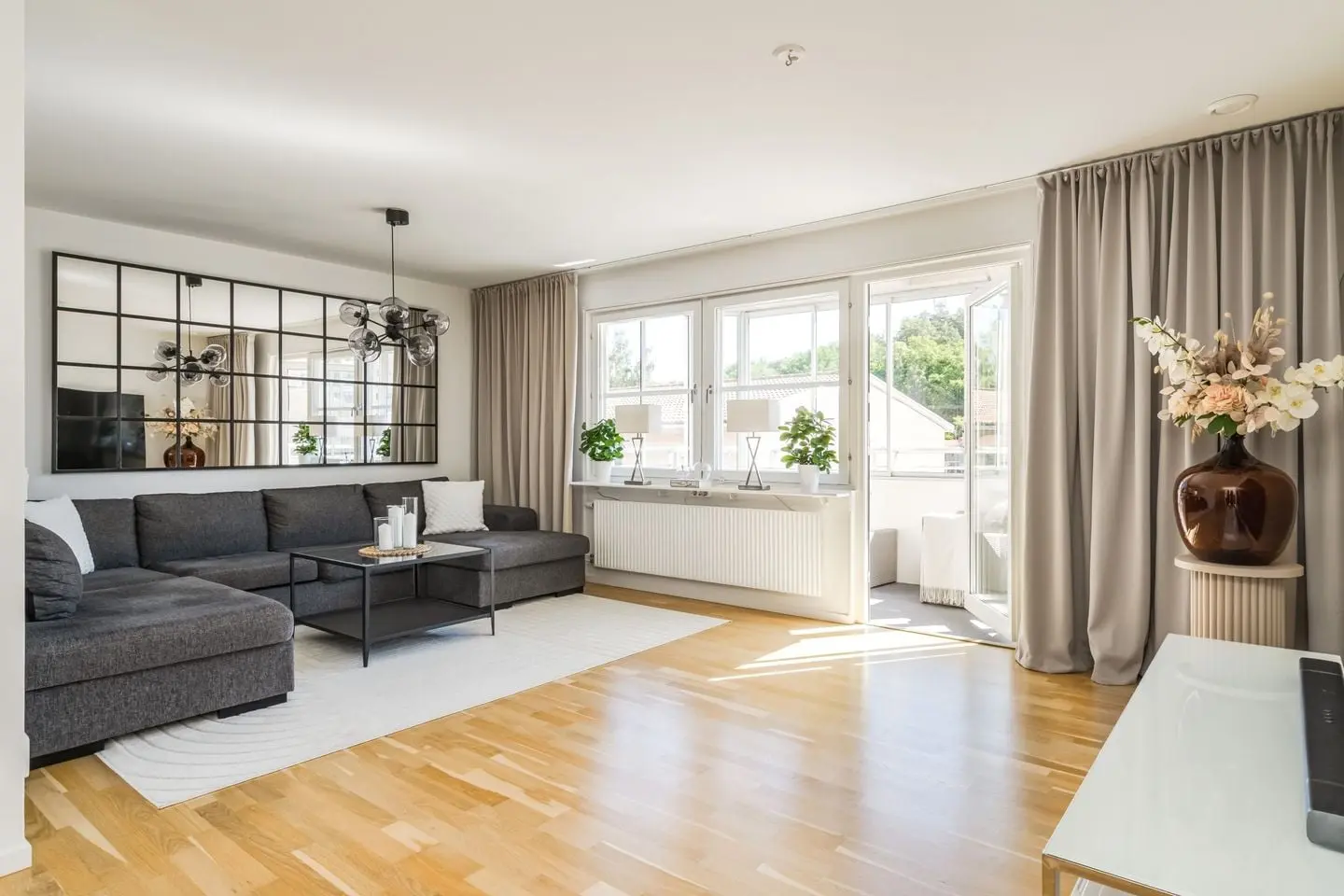 Bild 1 av 25 på Rambogatan 317