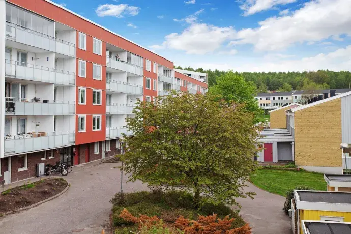 Lägenhet, Tvetgatan, Kungälv. Bild 1 av 11