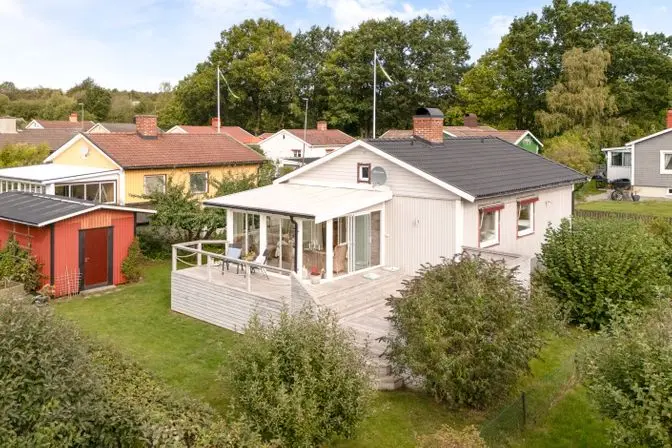 Image 1 of 19 of Blåmesvägen 21