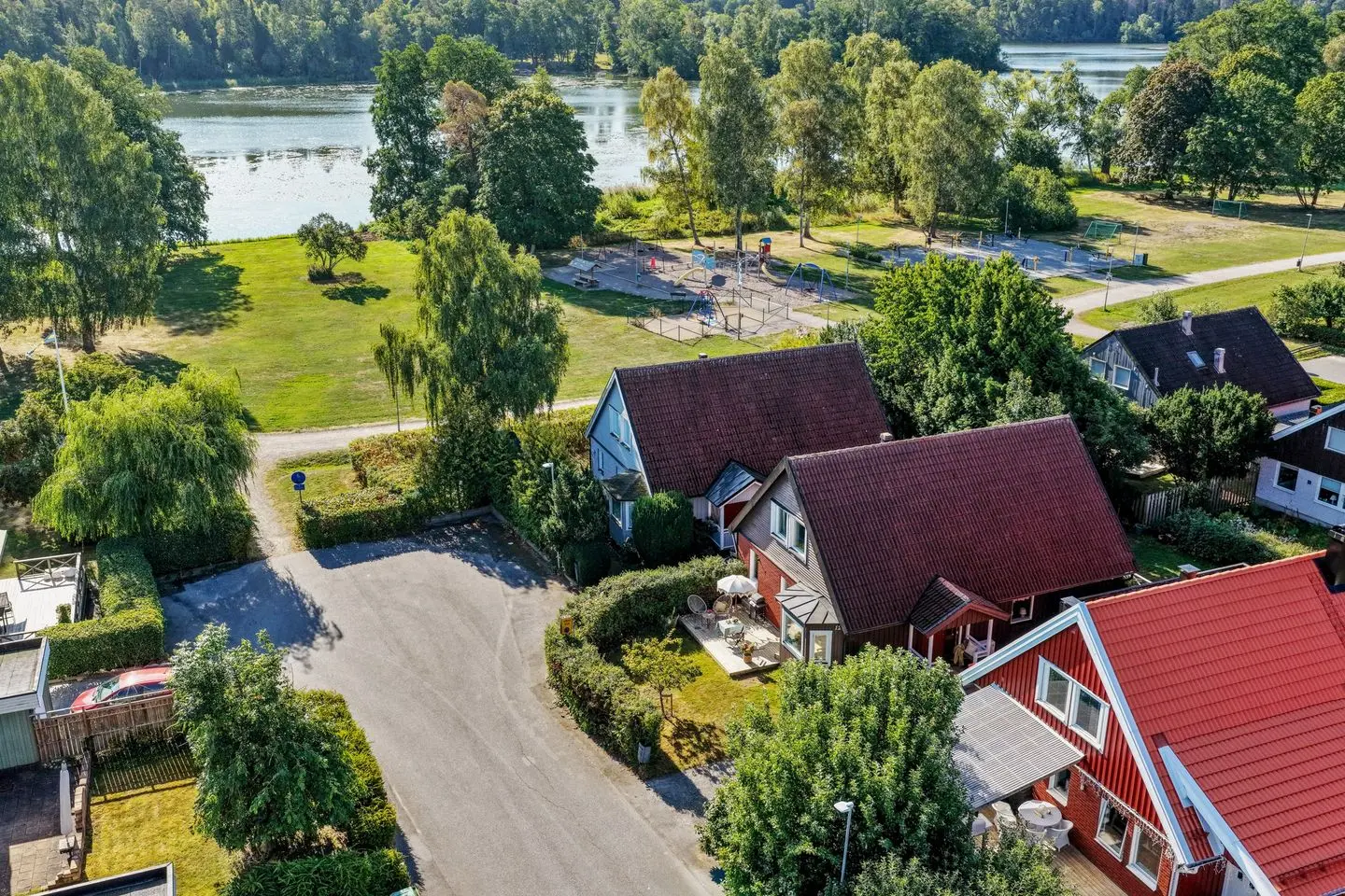 Bild 1 av 56 på Sutargränd 12