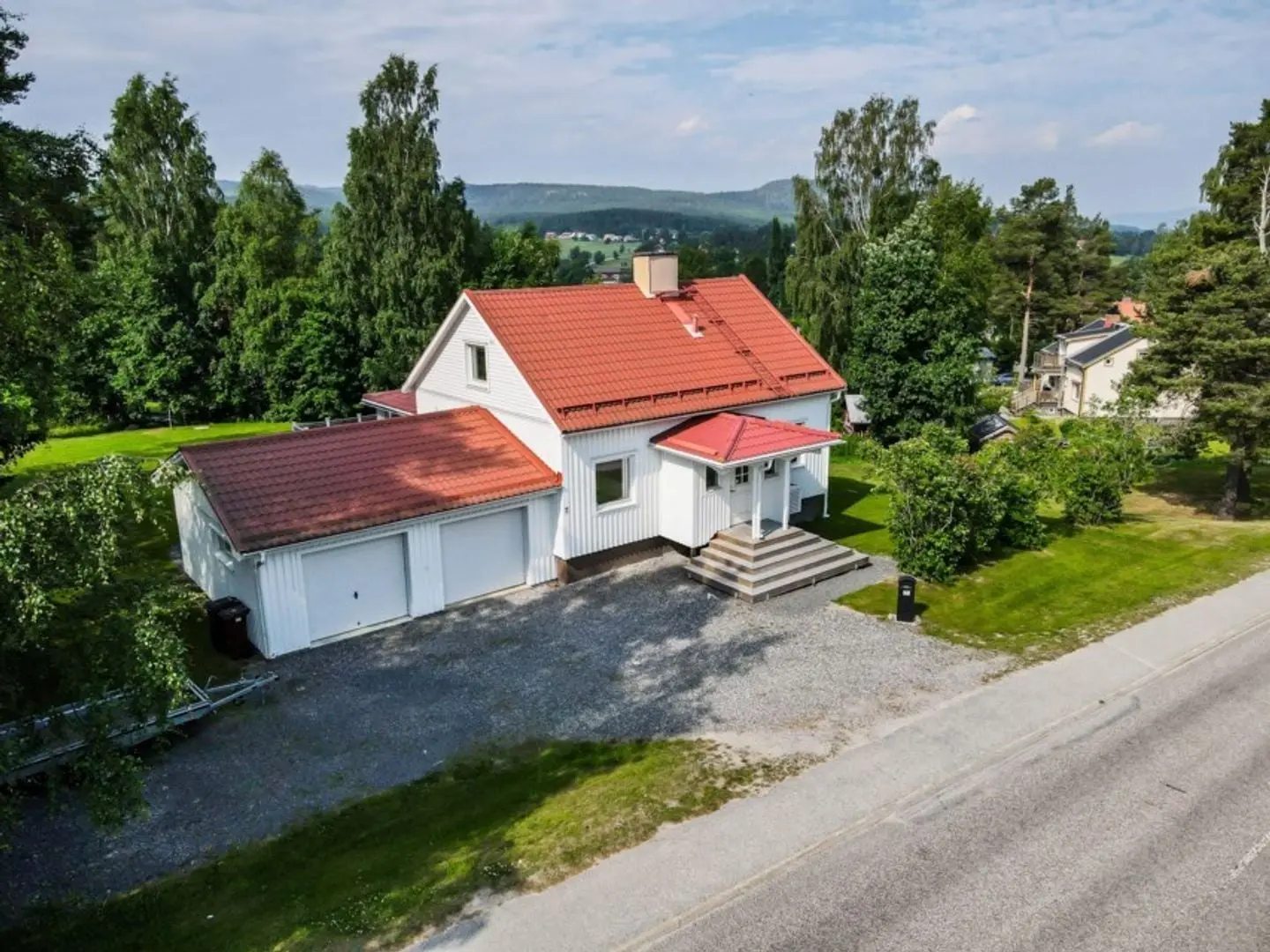 Villa, Genesåsvägen 12, Örnsköldsvik. Bild 1 av 10