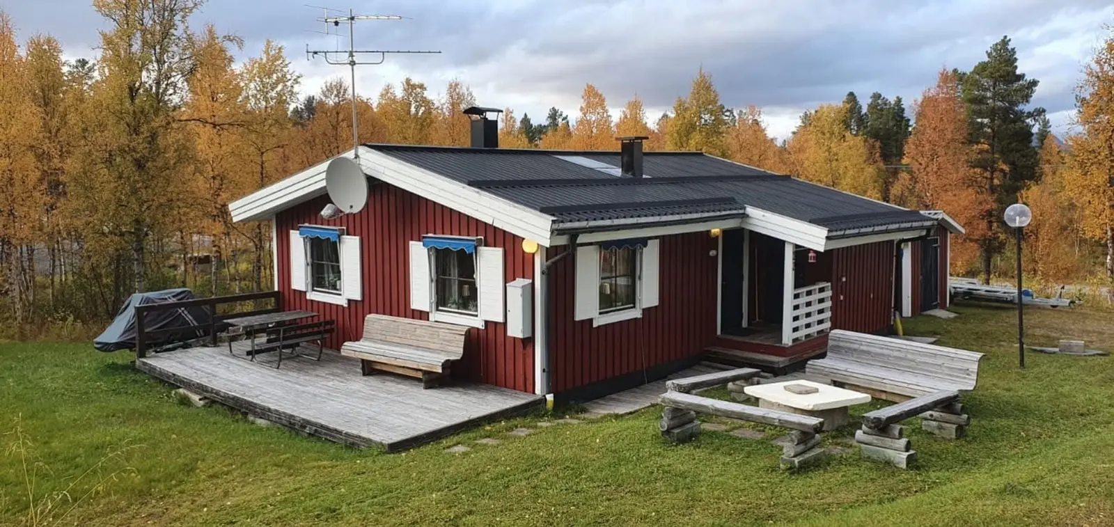 Bild 1 av 26 på Fjällsippsvägen 2