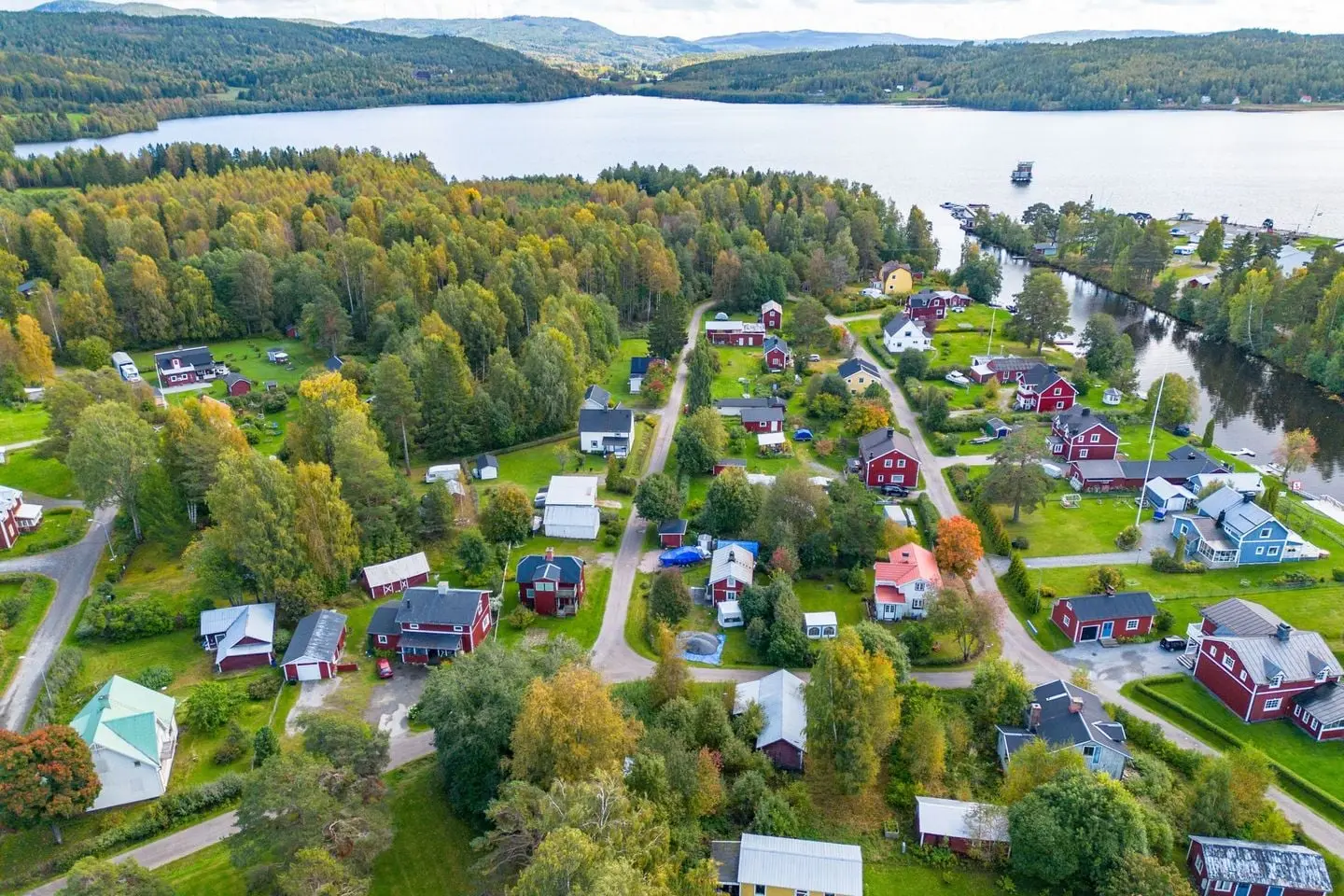 Bild 1 av 19 på Torgvägen 2