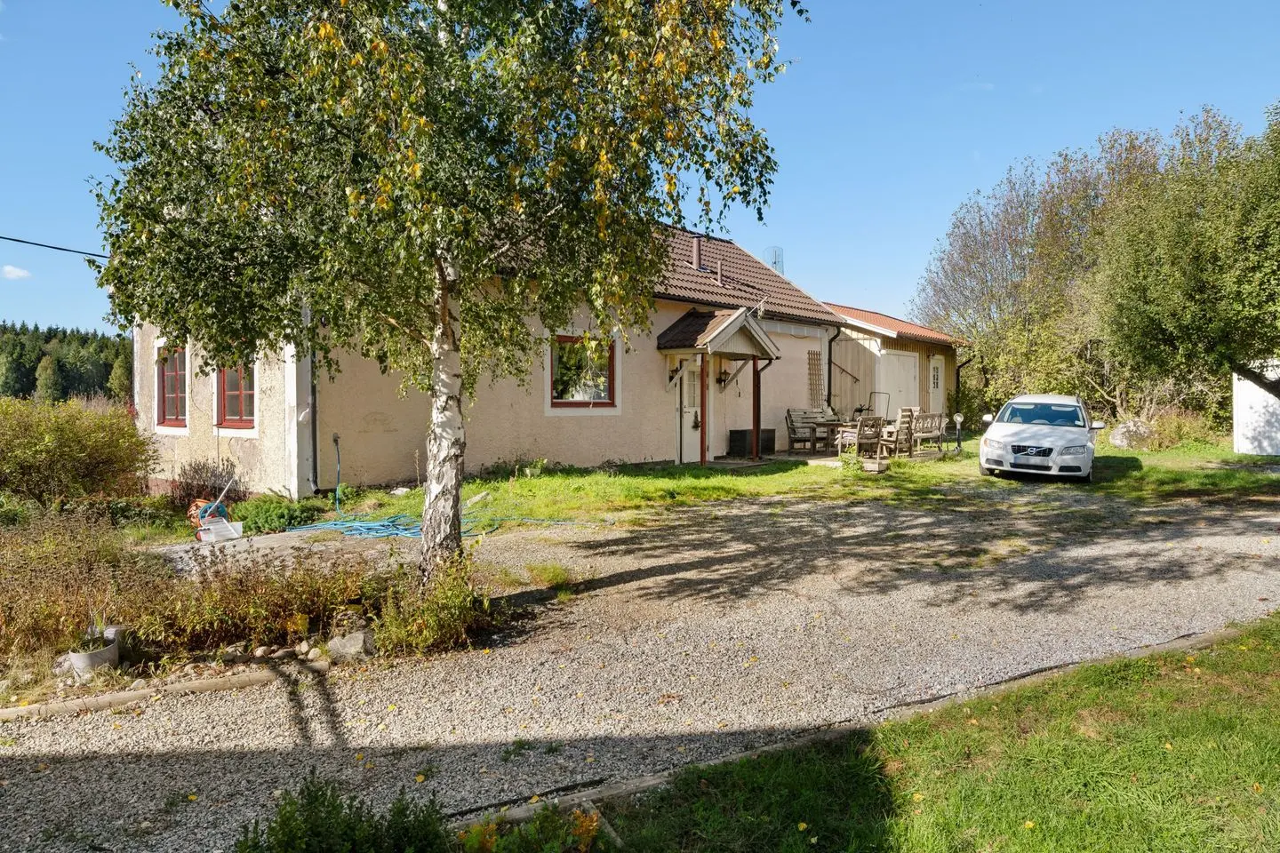 Villa, Killinge byväg 24, Upplands-Bro. Bild 1 av 24