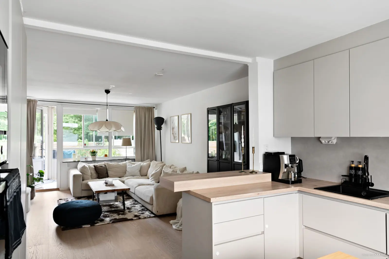 Lägenhet, Södra Hunnetorpsvägen 106, Helsingborg. Bild 1 av 17