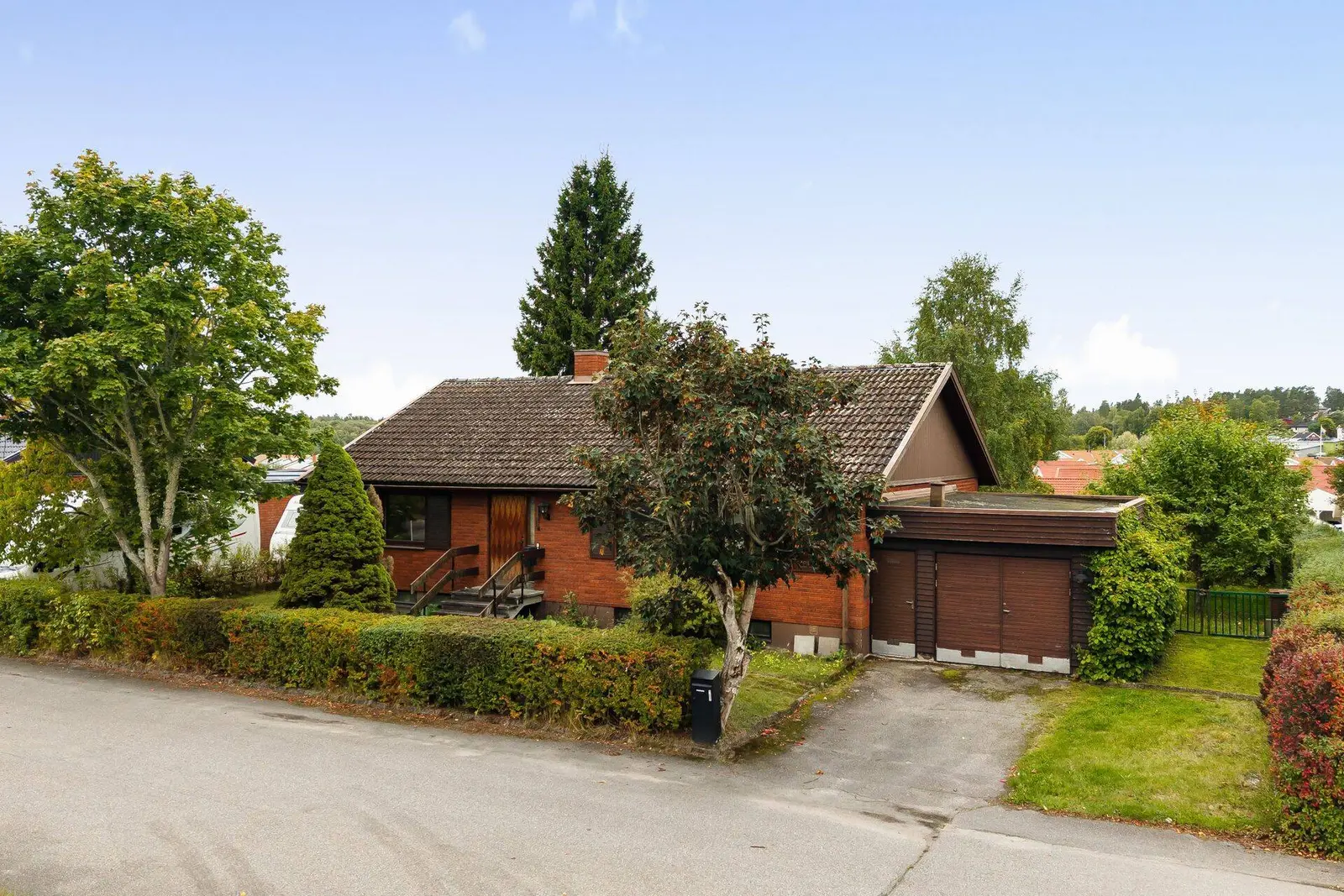 Bild 1 av 34 på Ekebovägen 6
