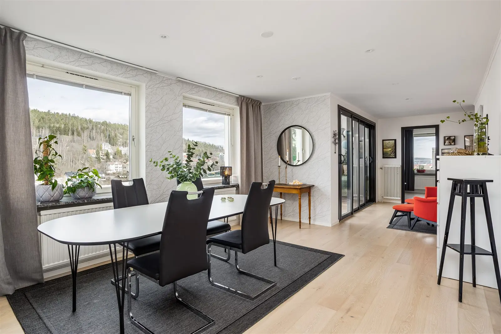 Bild 1 av 24 på Storgatan 52b