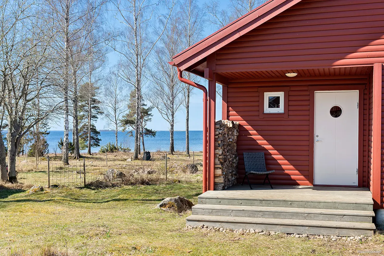 Image 1 of 30 of Storön 2