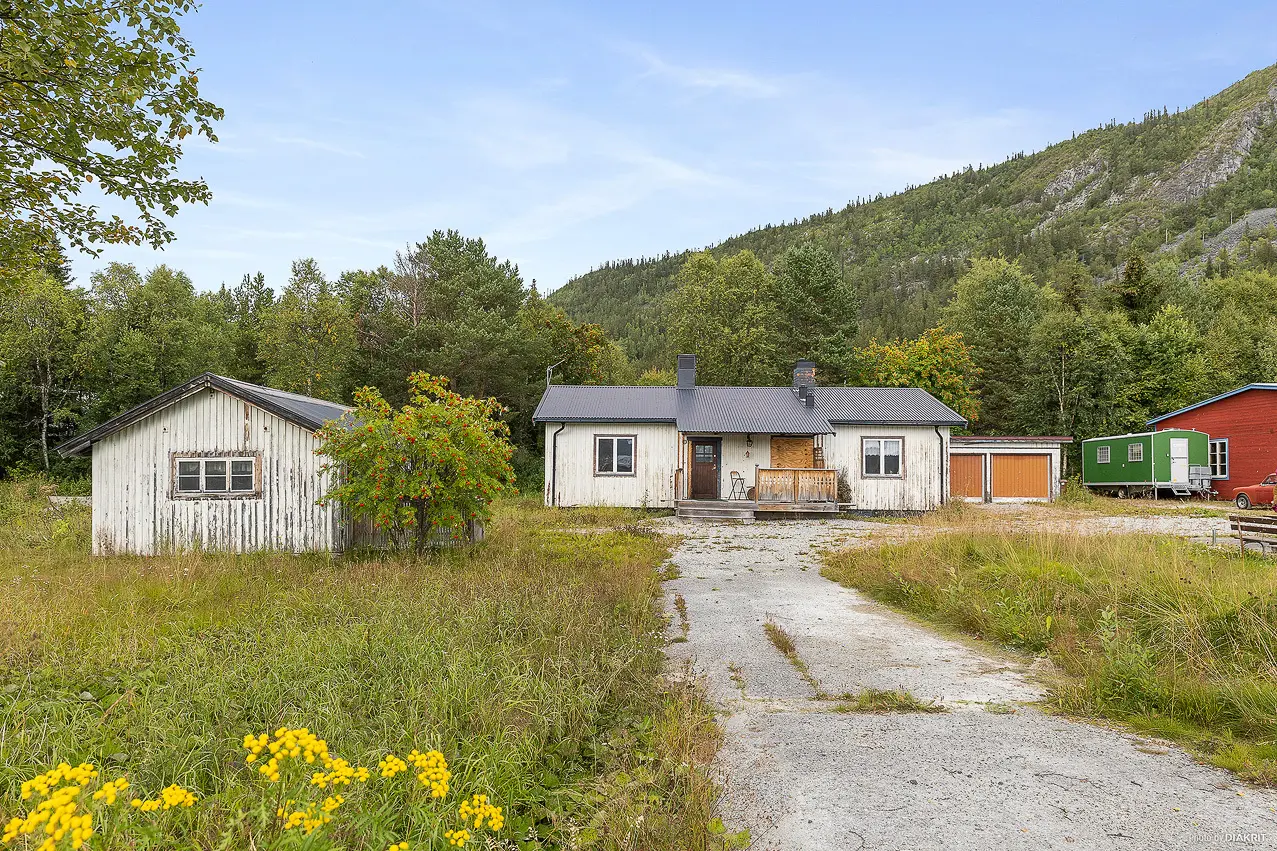Bild 1 av 23 på Rörosvägen 54