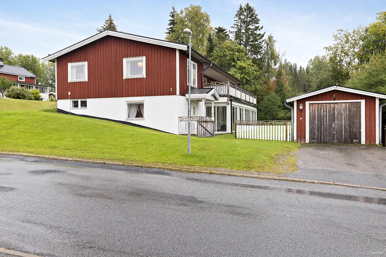 Villa, Tallvägen 3, Strömsund. Bild 1 av 25