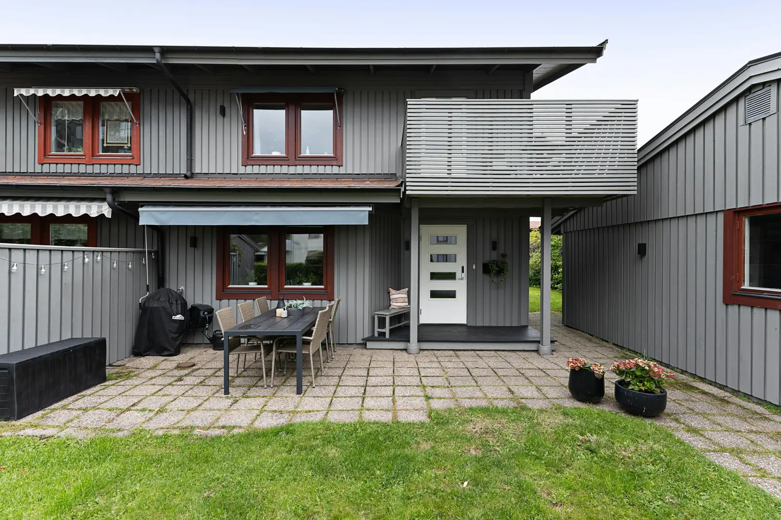 Image 1 of 20 of Odlarvägen 9