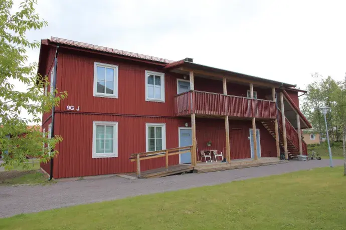 Lägenhet, Tarfalavägen, Kiruna. Bild 1 av 20