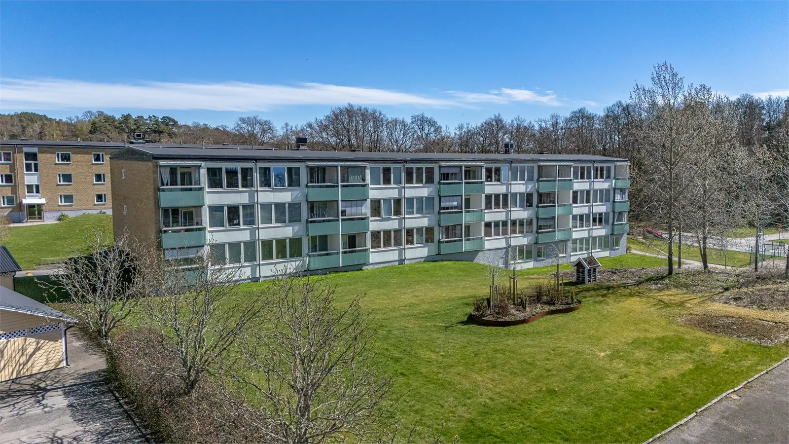 Image 1 of 28 of Östanvindsvägen