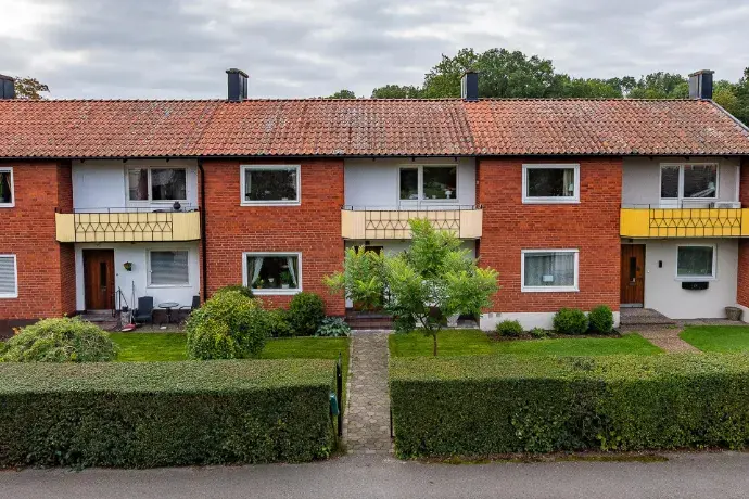 House, Hjortsbergavägen, Alvesta. Photo 1 of 20
