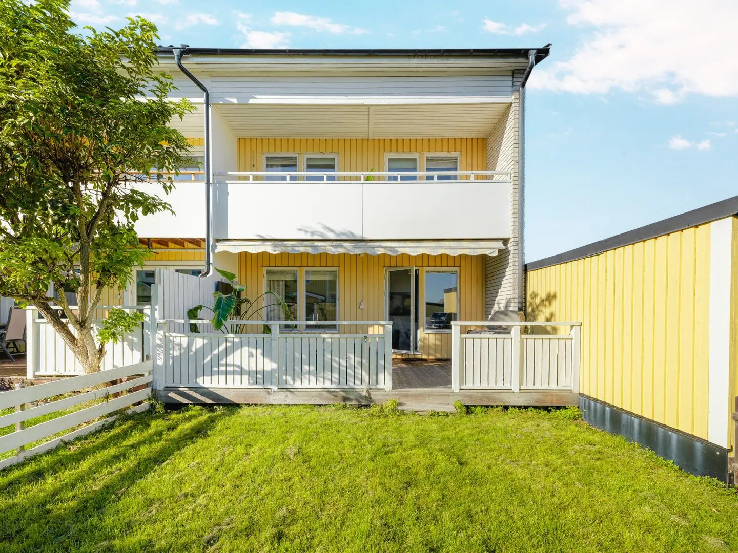 Villa, Trädgårdsvägen 127, Sollentuna. Bild 1 av 40