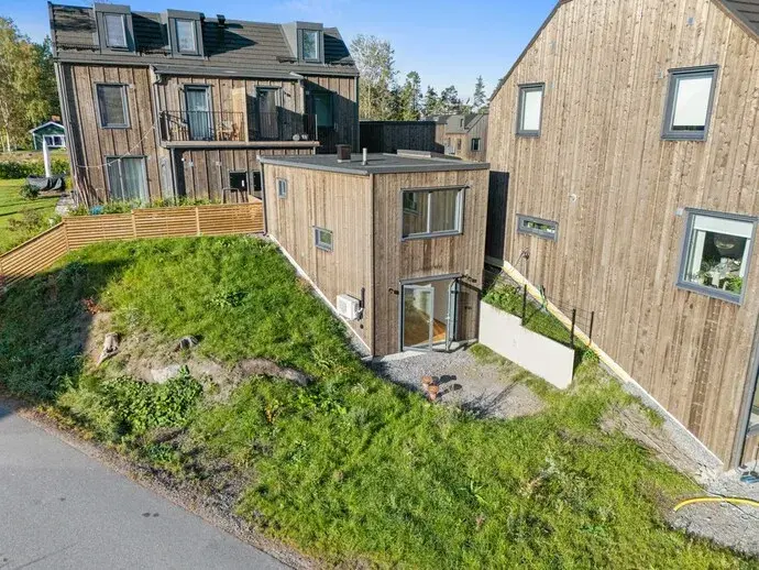 Lägenhet, Fågelstigen 13C, Saltsjö-boo. Bild 1 av 20