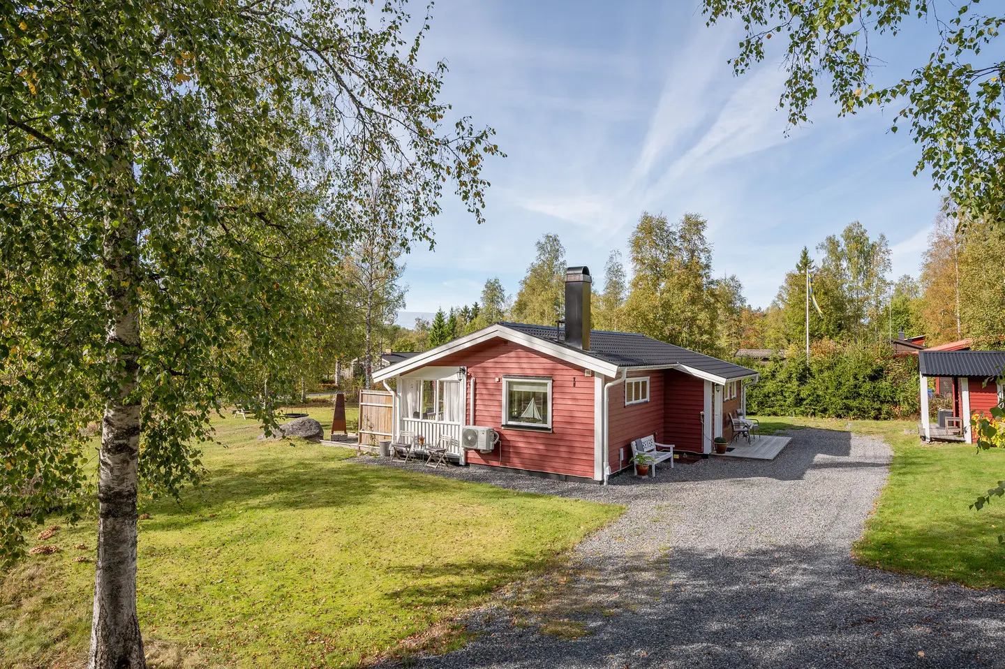Bild 1 av 40 på Tallvägen 1