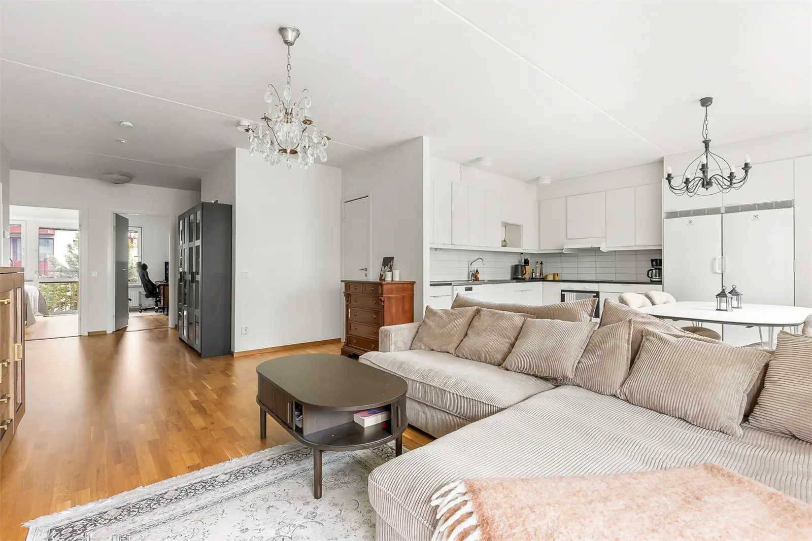Apartment, Oxenstiernas Allé 20. Photo 1 of 29
