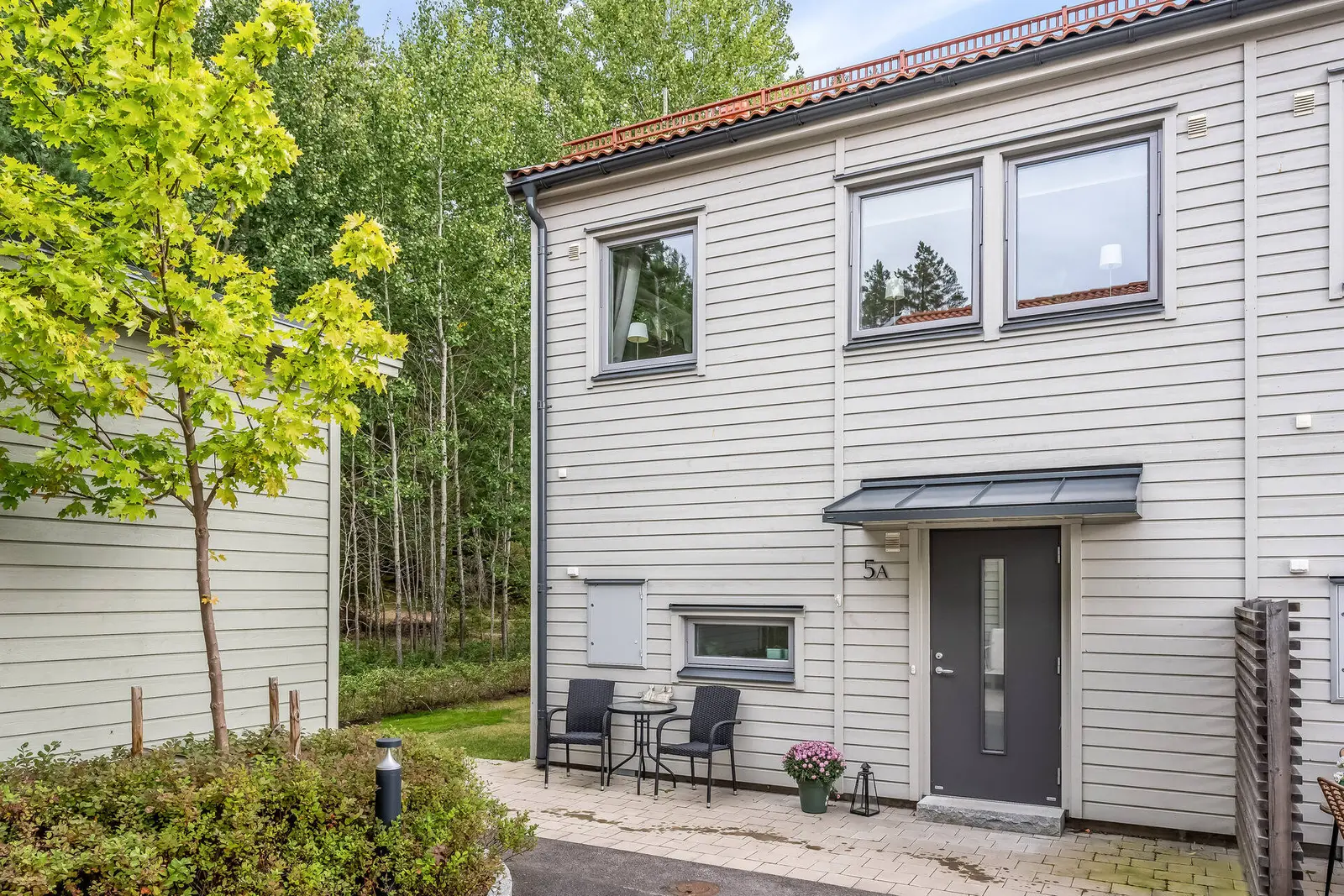 Bild 1 av 30 på Roshagsvägen 5A