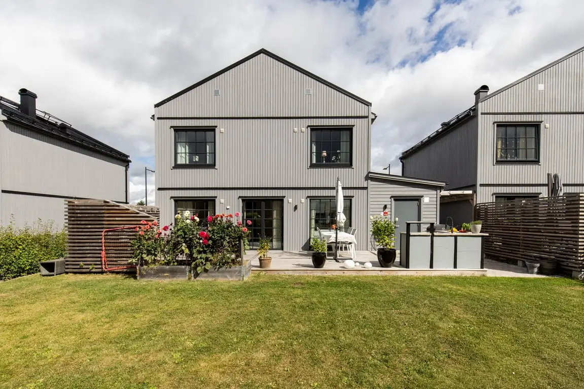 Par-/radhus, Gaxevägen 21, Örebro. Bild 1 av 4