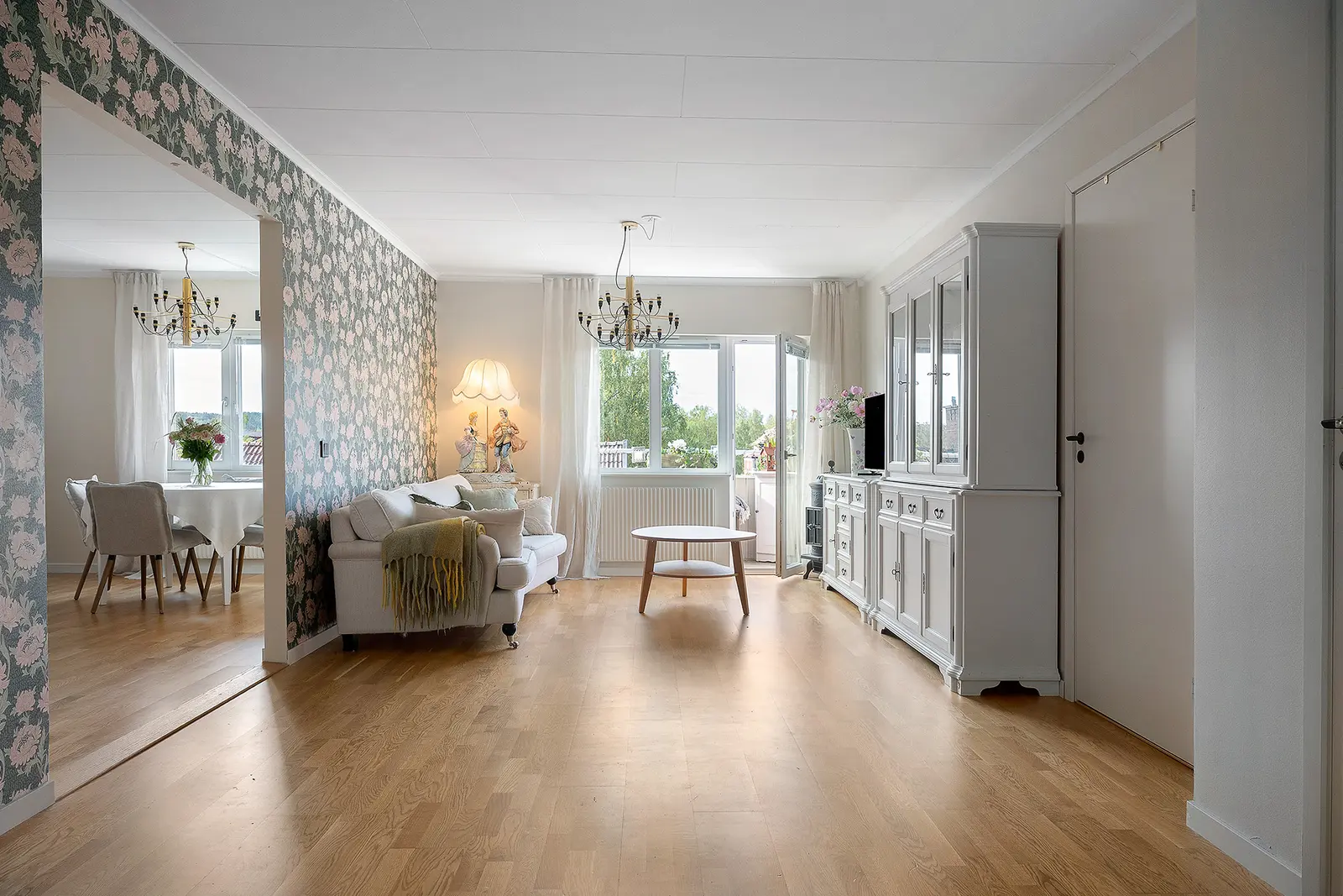 Lägenhet, Slaggatan 44a, Dalarna. Bild 1 av 23