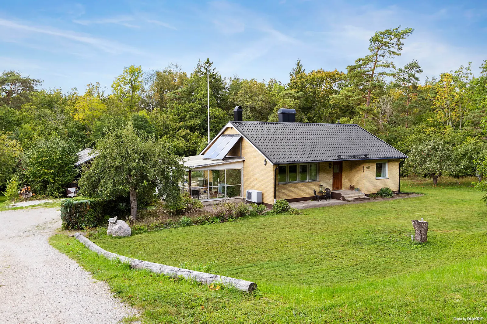 House, Tingstäde Smiss 913, Gotland. Photo 1 of 35