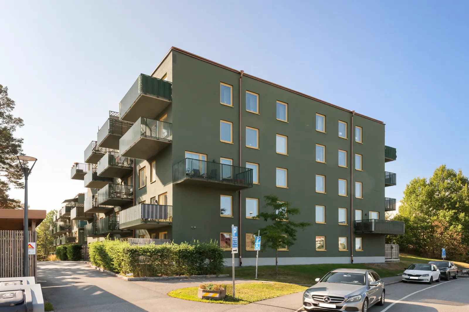 Bild 1 av 19 på Dansbanevägen
