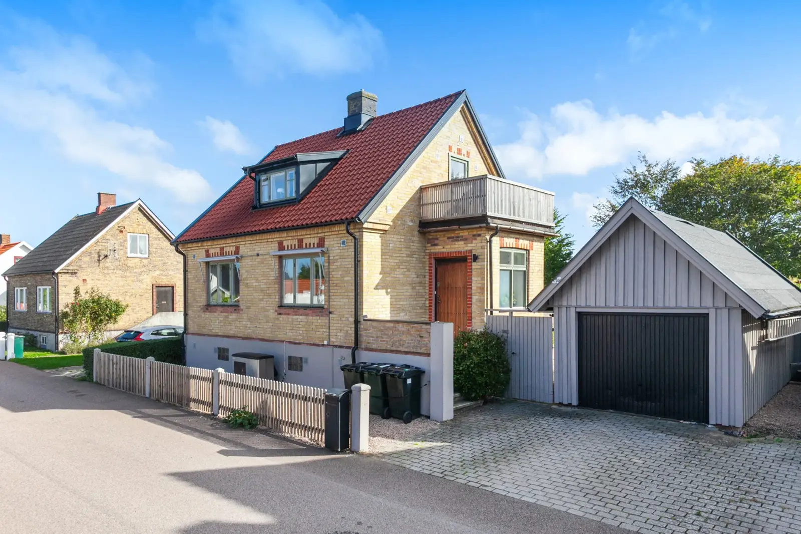 Bild 1 av 20 på Sandflygsgatan 24