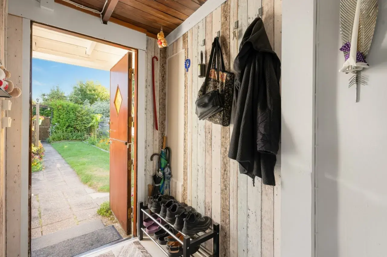 Bild 1 av 20 på Almgången 35