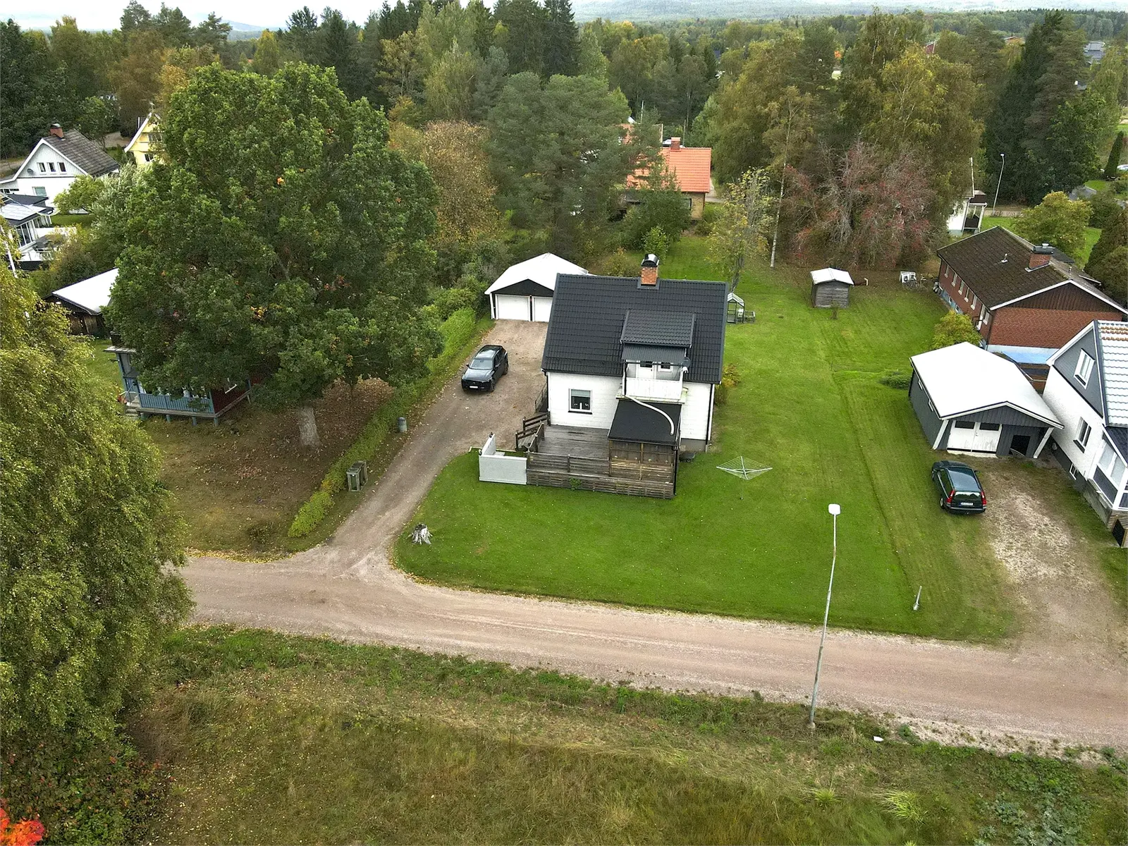 Bild 1 av 30 på Svetsarevägen 5