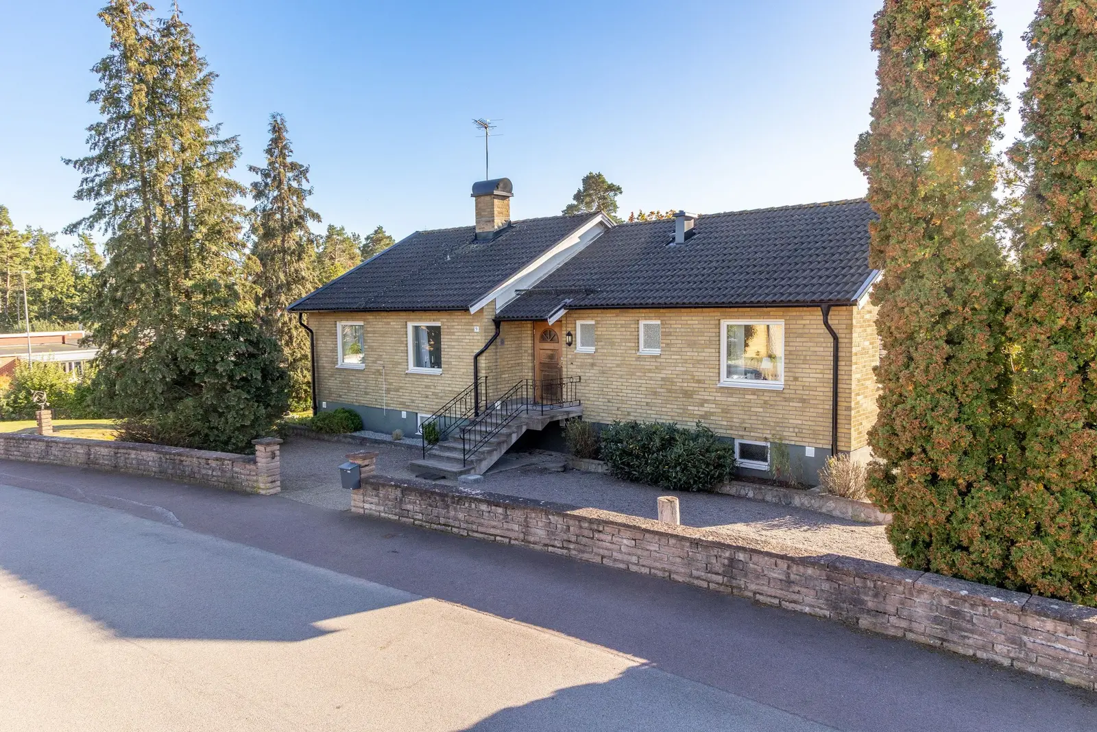 Villa, Gränsborgsvägen 9, Oskarshamn. Bild 1 av 40