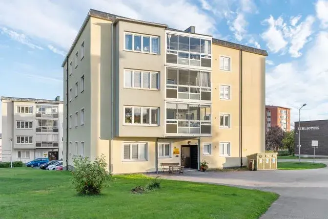 Bild 1 av 20 på Bovägen 6