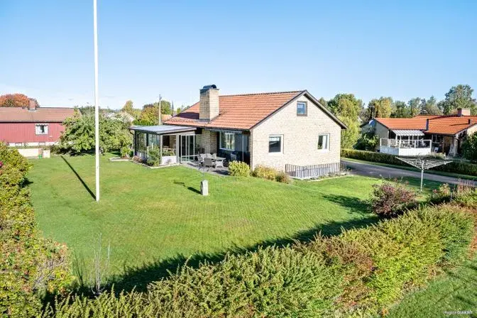 Villa, Lägergatan 10, Borlänge. Bild 1 av 26