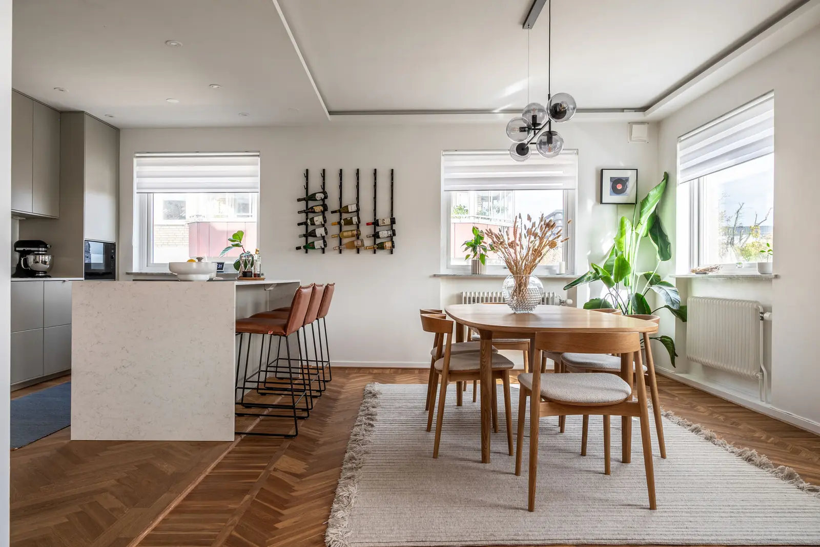 Bild 1 av 32 på Grönegatan 2