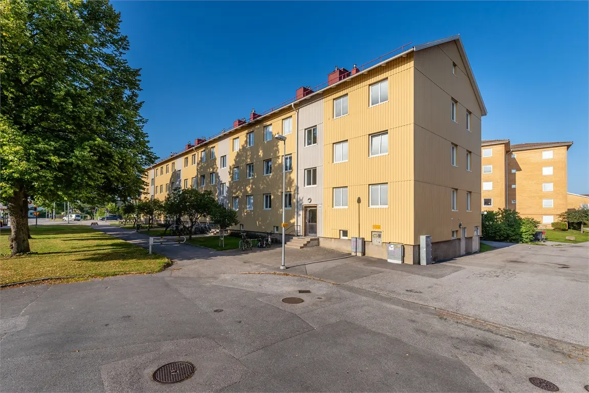 Bild 1 av 22 på Albert Tengers väg 39B