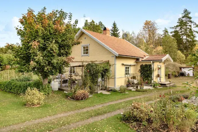 Bild 1 av 30 på Månkarbovägen