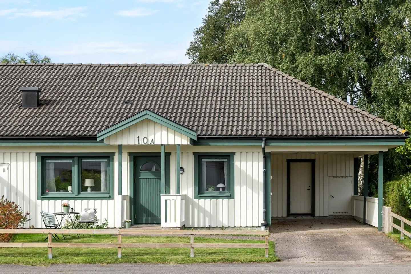 Villa, Västra Brattåsvägen 10A, Varberg. Bild 1 av 14