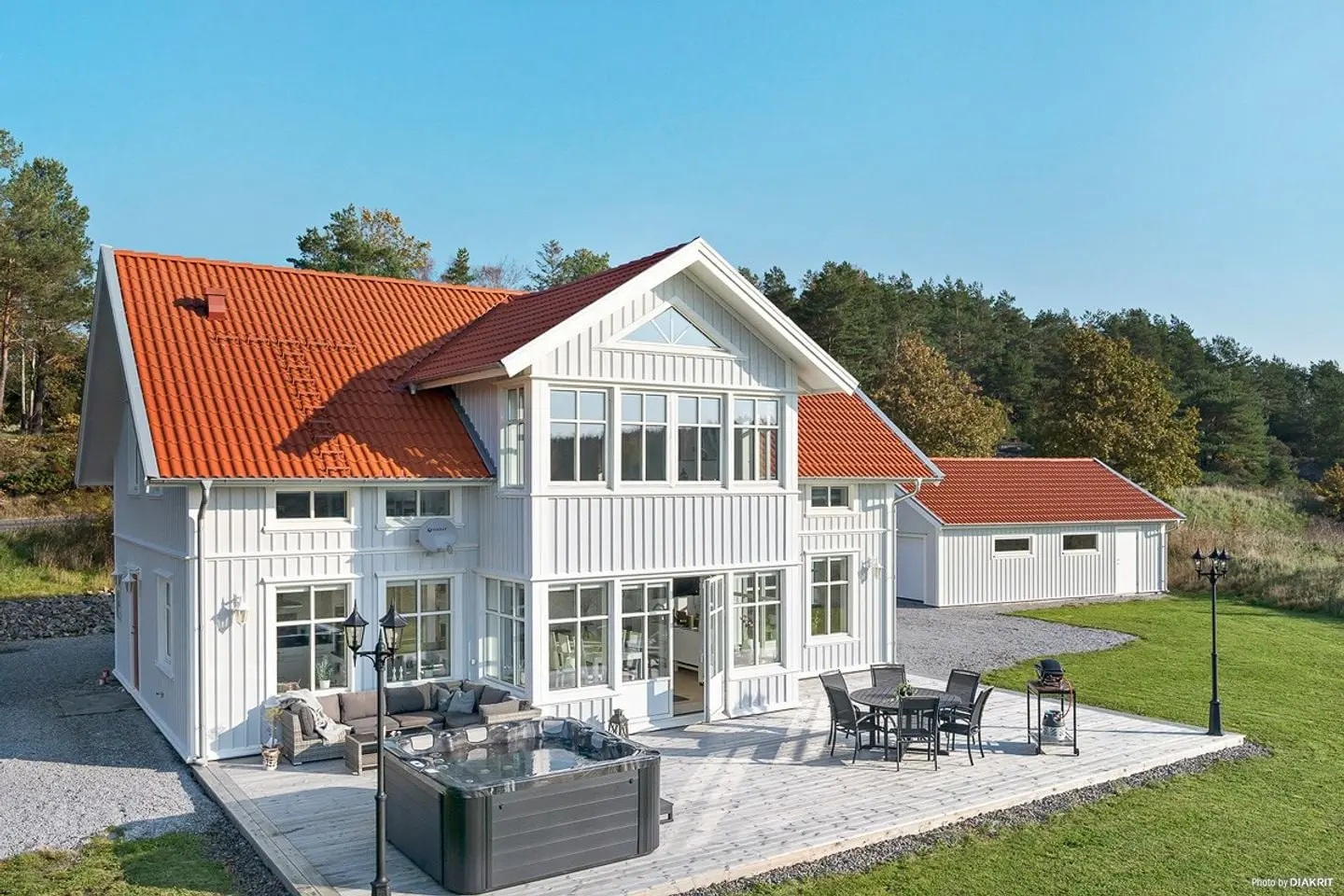 House, Prästbol 165, Kungälv. Photo 1 of 60