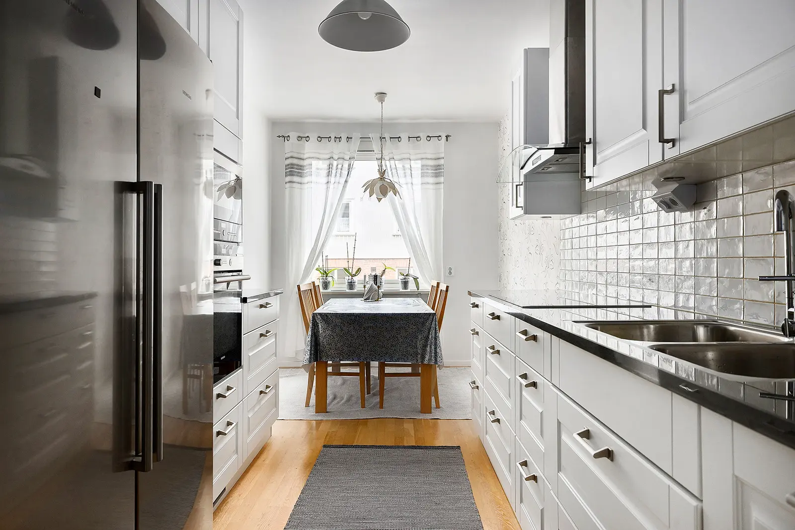 Apartment, Karlagatan 26 B. Photo 1 of 21