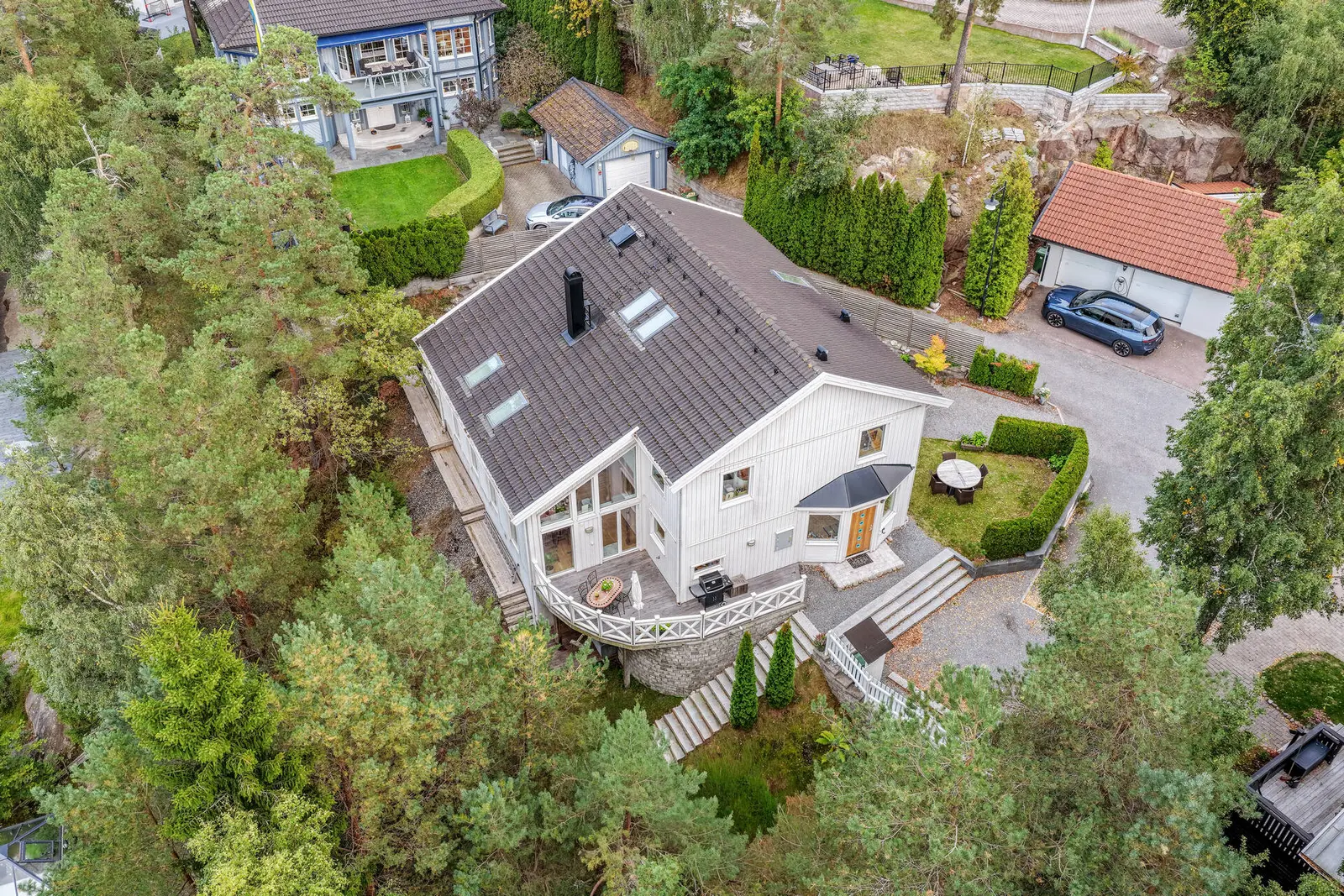 Bild 1 av 40 på Jägarstigen 17