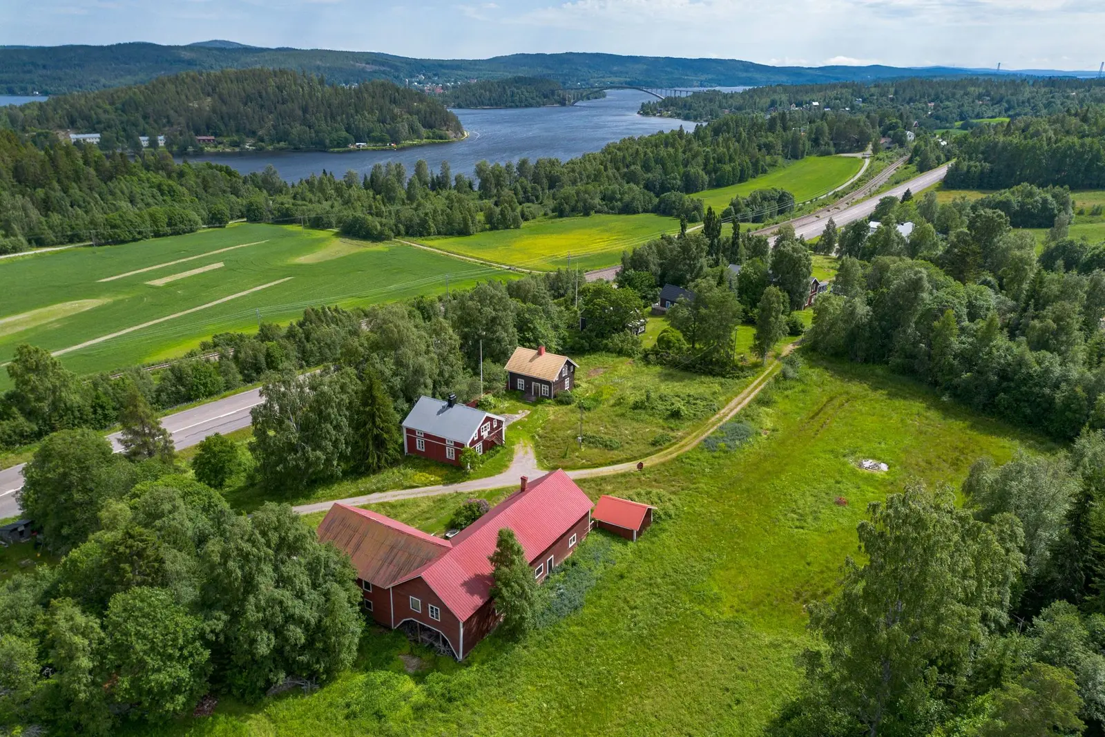 Farm, Knäfta 110, Kramfors. Photo 1 of 40