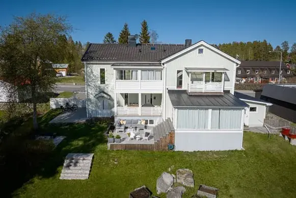 Image 1 of 40 of Skelleftehamnsvägen 80