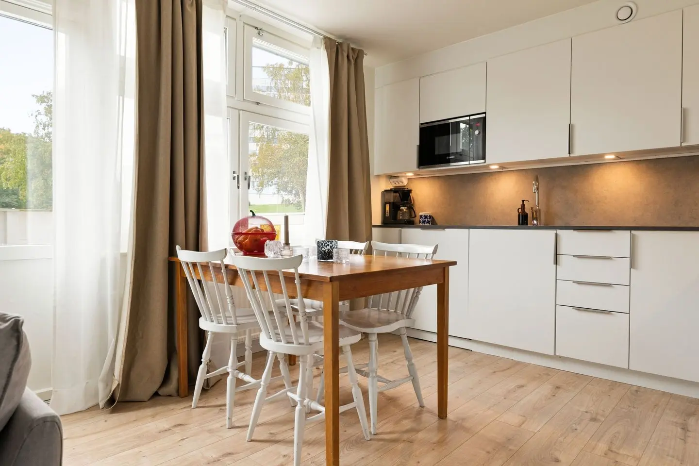 Bild 1 av 11 på Övralidsgatan